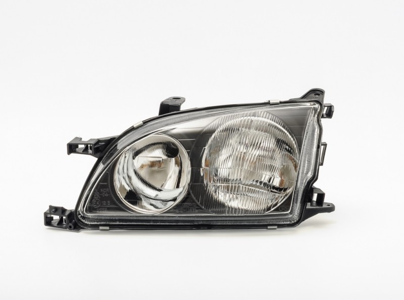 Headlamp Toyota Avensis (1997-1999), right 