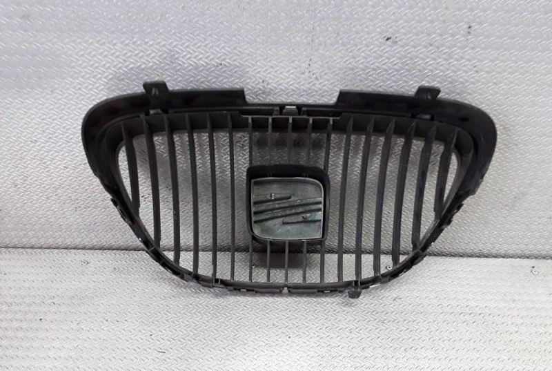 Radiator Grill Seat Altea (2004-2015)