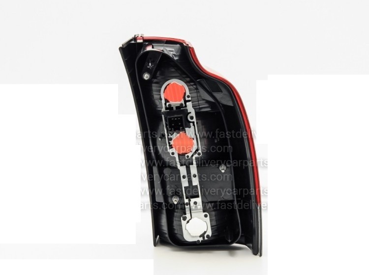 Rear tail light Volvo V70 (2000-2005), left side