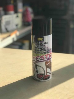 Black gloss paint, 400ml.