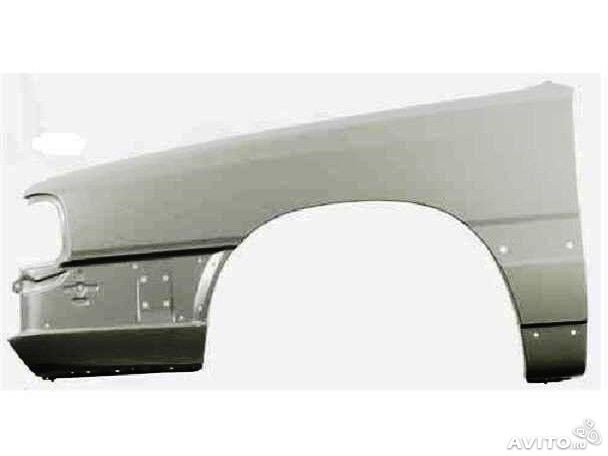 Fender Audi 100 C3 (1982-1990), right