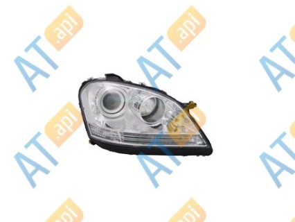 Headlamp Mercedes-Benz M-class W164 (2005-2009), right