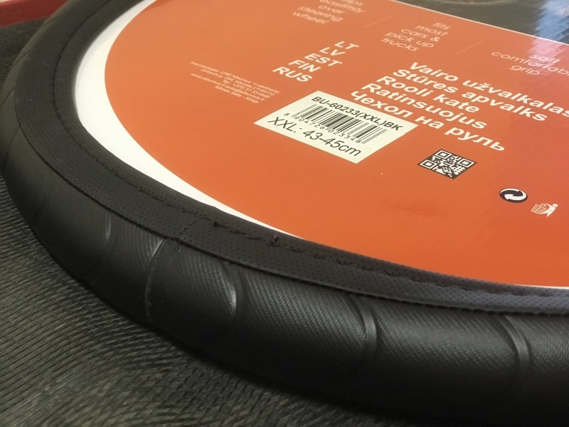 Steering wheel cover black color, 43-46cm