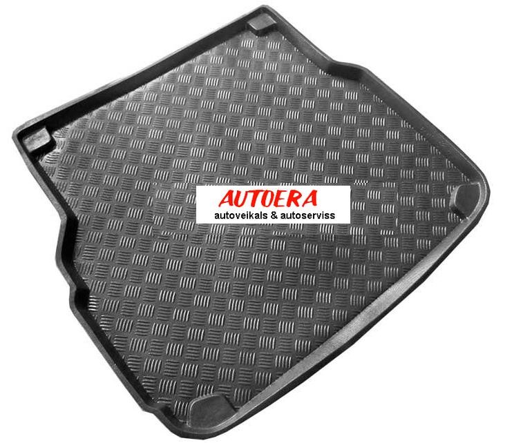 Trunk mat Mercedes-Benz C-class W204 (20007-2014)