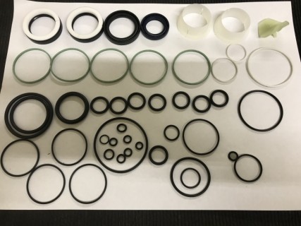 Steering rack repair kit BMW 5-serie E39 (1995-2004)/X5 E53 (1999-2007);/ with servotronic  