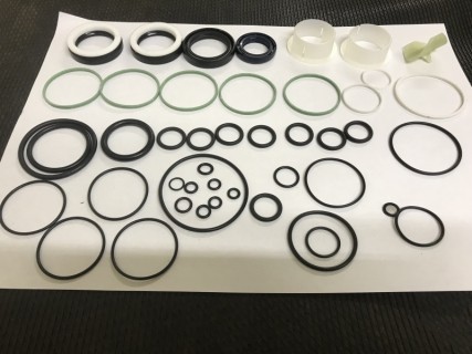 Steering rack repair kit BMW 5-serie E39 (1995-2004)/X5 E53 (1999-2007);/ with servotronic  