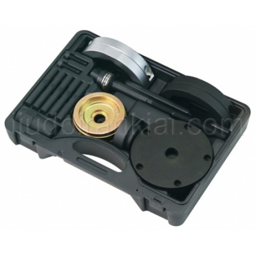 Wheel bearing with magnetic sensor maintance tool