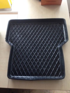 Rear floor mat (deep), universal.   