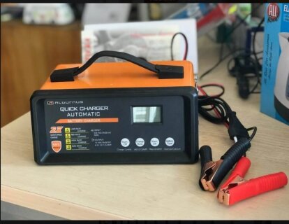 Battery Charger DFA-9002, 4-10A, 6V/12V 