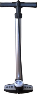 Hand pump with monometre