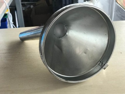 Metal funnel, 7"/17.7cm