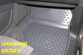 Rubber floor mats set for Infinity FX35/FX45 (2003-2009), with edges