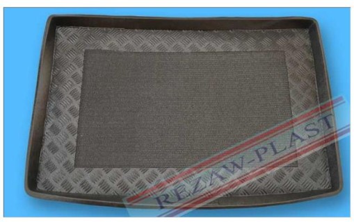 PVC trunk mat with anti-slip insert for Skoda Yeti (2009-2017)