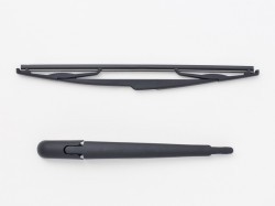 Rear wiperblade arm with wiperblade 