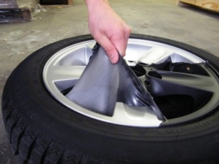 Gloss Black color rubber-type paint - K2 Plasti Dip, 400ml.