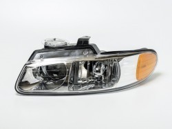 Headlamp Chrysler Town&Country (1996-2001), left