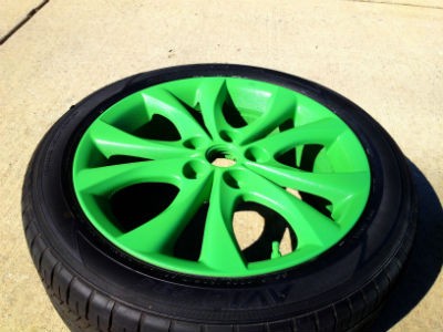 Green glossy rubber-type paint - Motip Plasti Dip, 400ml. 