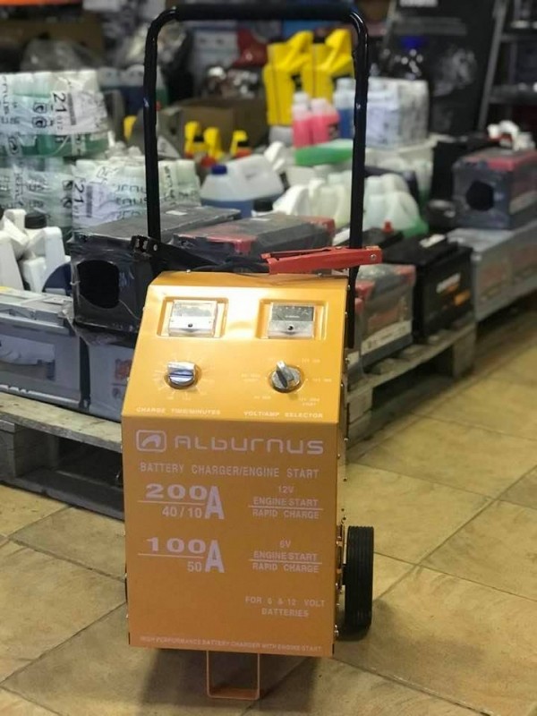 Battery charger/starter, 6/12V, 200A START