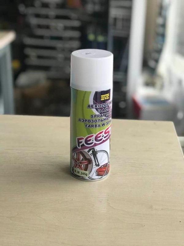 White gloss spray paint - SVP, 400ml.