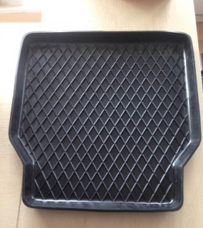 Rear floor mat (deep), universal.   