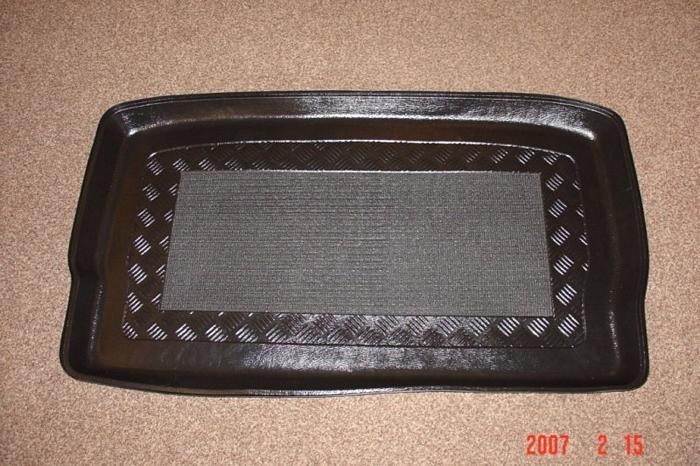 Trunk mat Chrysler Grand Voyager (1995-2001)