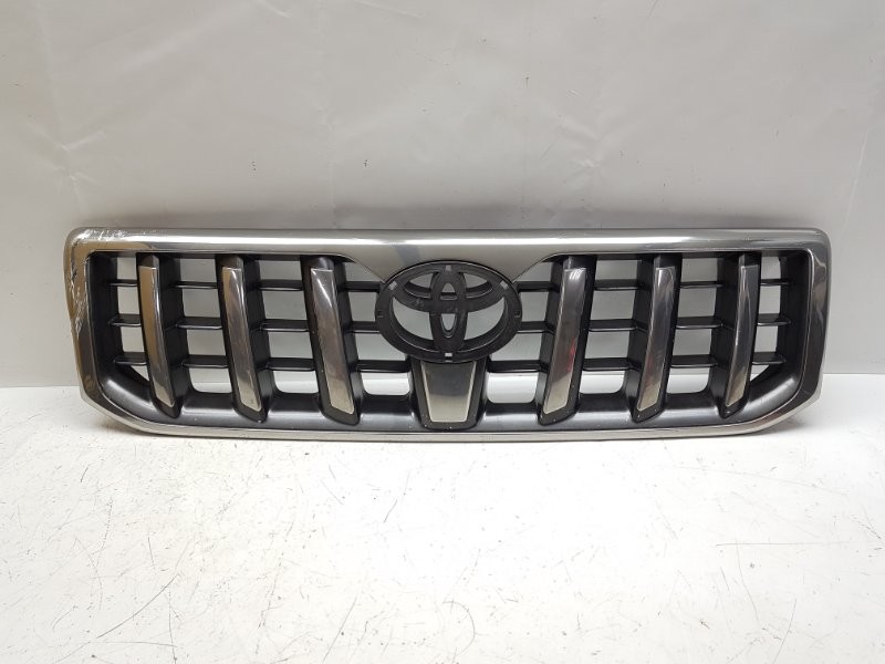 Radiator grill Land Cruiser 120 (2002-2009)